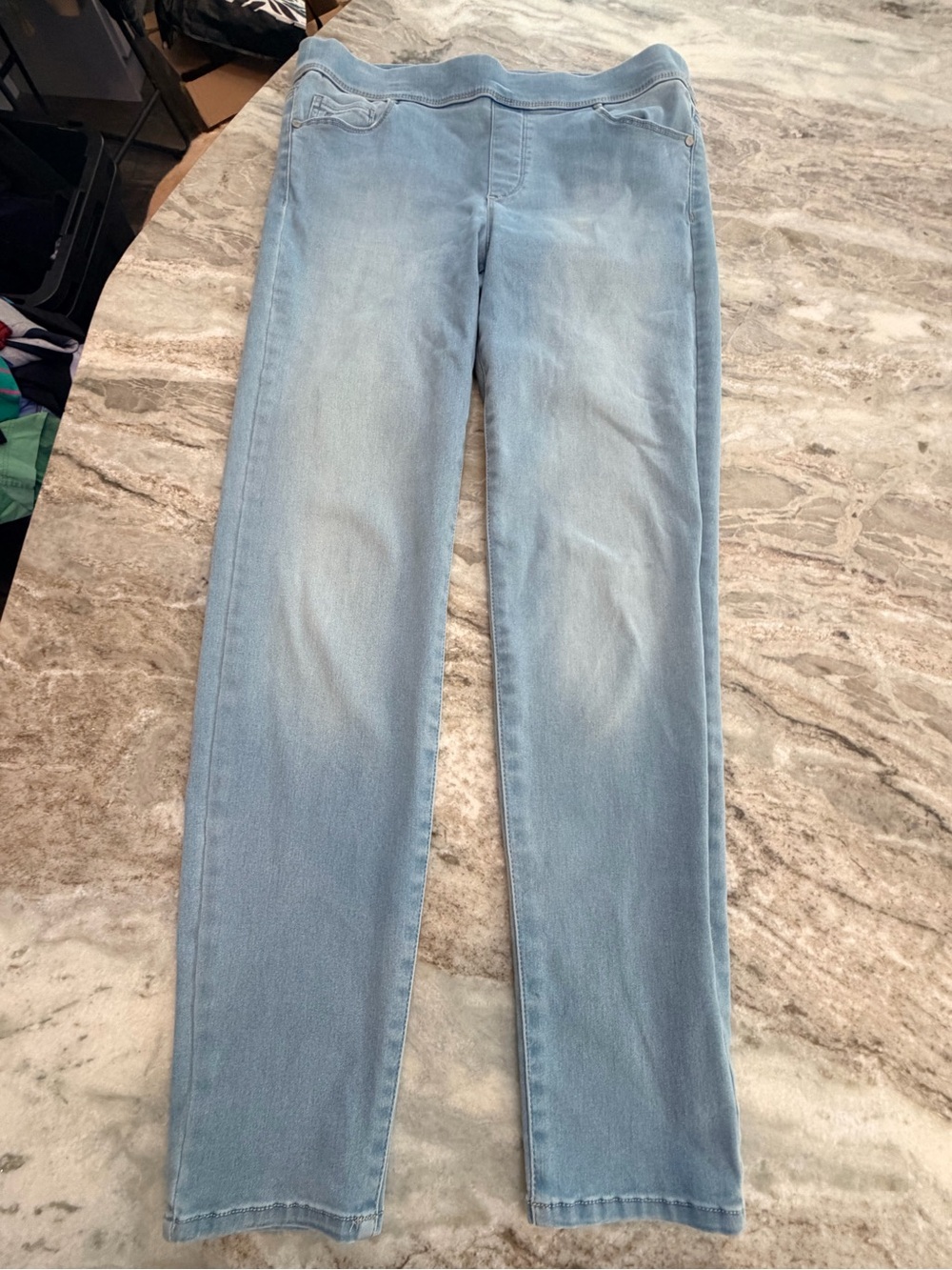 Gloria Vanderbilt Amanda Slimming Effect Jeans Size 10 Light Wash Pull On Denim